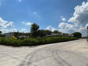 Casa en  Venta en Mérida en Privada 4 recámaras lista para entrega