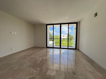 Casa en  Venta en Mérida en Privada 4 recámaras lista para entrega