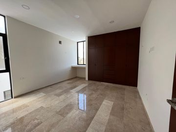 Casa en  Venta en Mérida en Privada 4 recámaras lista para entrega