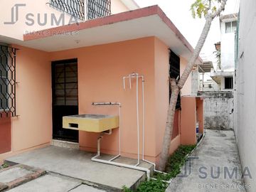 Casa en Venta en Col. Los Mangos, Madero Tamaulipas.
