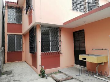 Casa en Venta en Col. Los Mangos, Madero Tamaulipas.
