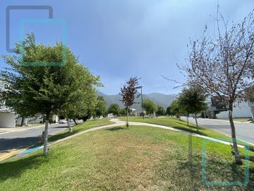 CASA EN VENTA VALLE DE CRISTAL ZONA CARRETERA NACIONAL MONTERREY