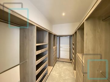 CASA EN VENTA VALLE DE CRISTAL ZONA CARRETERA NACIONAL MONTERREY