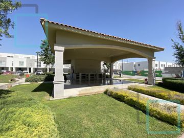 CASA EN VENTA EN CUMBRES EN EL MUNICIPIO DE GARCÍA