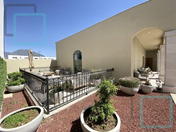 CASA EN VENTA EN CUMBRES EN EL MUNICIPIO DE GARCÍA
