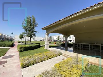 CASA EN VENTA EN CUMBRES EN EL MUNICIPIO DE GARCÍA