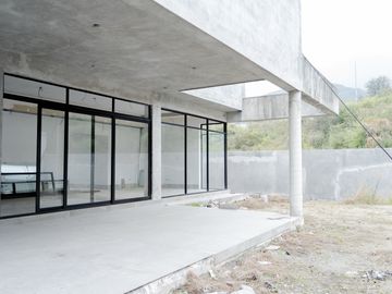 CASA EN VENTA SIERRA ALTA 9 Sector CARRETERA NACIONAL MONTERREY