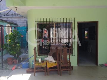 CASA EN VENTA EN SANTIAGO DE LA PEÑA