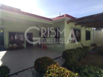 CASA EN VENTA EN SANTIAGO DE LA PEÑA