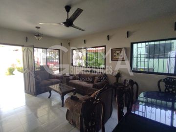 CASA EN VENTA EN SANTIAGO DE LA PEÑA