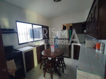 CASA EN VENTA EN SANTIAGO DE LA PEÑA