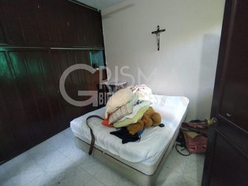 CASA EN VENTA EN SANTIAGO DE LA PEÑA