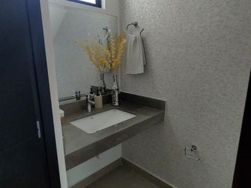 Residencia Nueva en Venta  al Norte de Saltillo