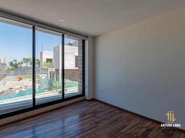 Casa en venta en Parque Nayarit, Lomas de Angelópolis