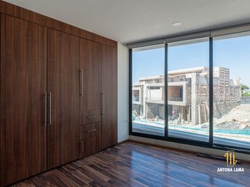 Casa en venta en Parque Nayarit, Lomas de Angelópolis