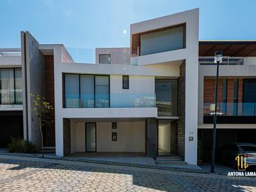 Casa en venta en Parque Nayarit, Lomas de Angelópolis