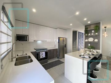CASA EN VENTA EN CUMBRES EN EL MUNICIPIO DE GARCÍA