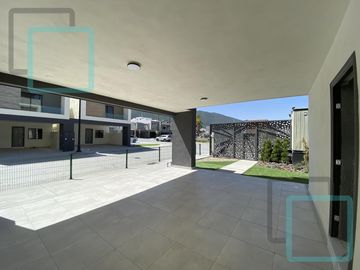 CASA EN VENTA EN CUMBRES EN EL MUNICIPIO DE GARCÍA