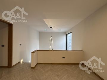 Hermosa casa en Venta en Fraccionamiento  Paseo de la Reina