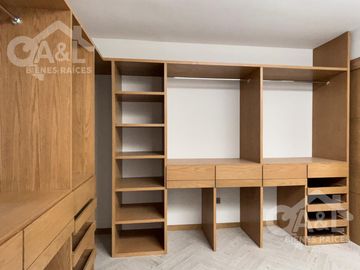 Hermosa casa en Venta en Fraccionamiento  Paseo de la Reina