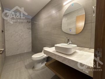 Hermosa casa en Venta en Fraccionamiento  Paseo de la Reina