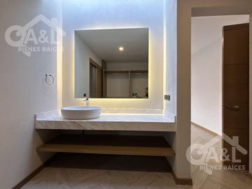 Hermosa casa en Venta en Fraccionamiento  Paseo de la Reina