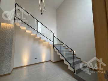 Hermosa casa en Venta en Fraccionamiento  Paseo de la Reina