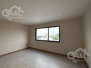 Hermosa casa en Venta en Fraccionamiento  Paseo de la Reina