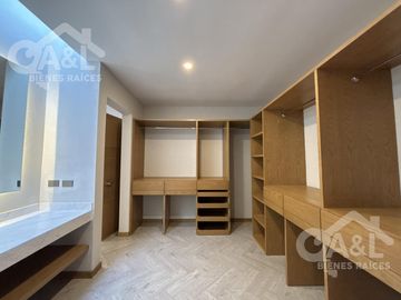 Hermosa casa en Venta en Fraccionamiento  Paseo de la Reina