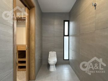 Hermosa casa en Venta en Fraccionamiento  Paseo de la Reina