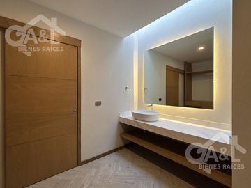 Hermosa casa en Venta en Fraccionamiento  Paseo de la Reina