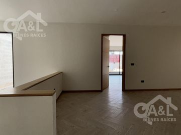 Hermosa casa en Venta en Fraccionamiento  Paseo de la Reina