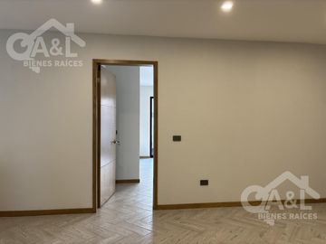 Hermosa casa en Venta en Fraccionamiento  Paseo de la Reina