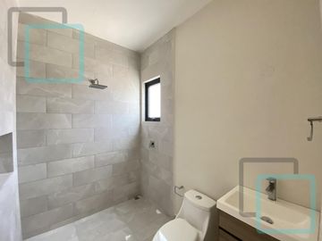 CASA EN VENTA LAS ESMERALDAS ZONA CARRETERA NACIONAL MONTERREY