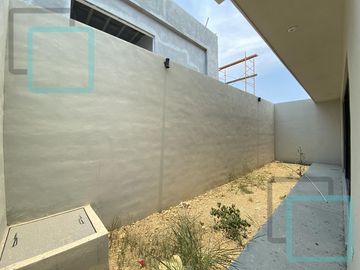 CASA EN VENTA LAS ESMERALDAS ZONA CARRETERA NACIONAL MONTERREY