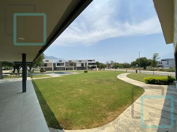 CASA EN VENTA LAS ESMERALDAS ZONA CARRETERA NACIONAL MONTERREY