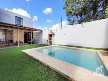 VENTA CASA CON ALBERCA PRIVADA PLAYA DEL CARMEN