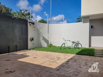 VENTA CASA CON ALBERCA PRIVADA PLAYA DEL CARMEN