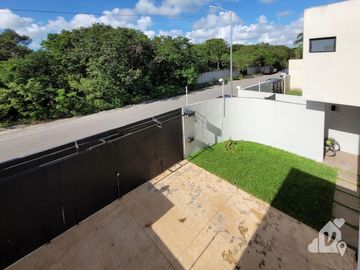 VENTA CASA CON ALBERCA PRIVADA PLAYA DEL CARMEN