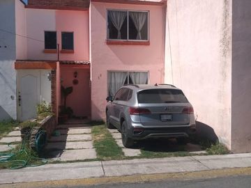 Casa en venta, Col. Carlos Hank Gonzalez, Toluca, Edo. de México
