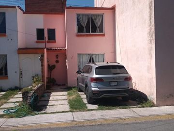 Casa en venta, Col. Carlos Hank Gonzalez, Toluca, Edo. de México