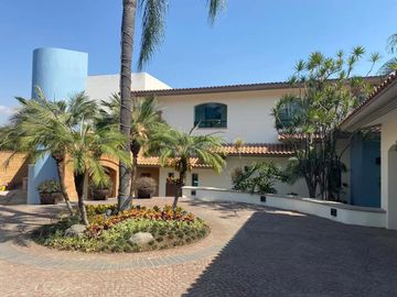 Casa en venta- Club de golf Tabachines