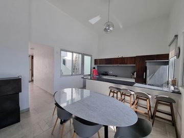 Casa en venta en el Lago de Tequesquitengo
