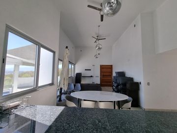 Casa en venta en el Lago de Tequesquitengo