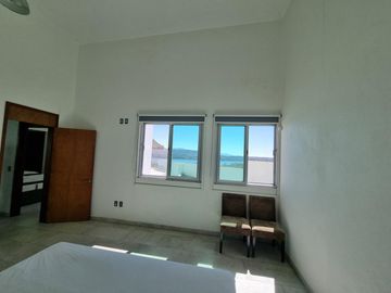 Casa en venta en el Lago de Tequesquitengo