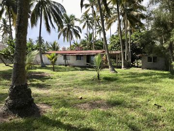 Casa en venta en casitas veracruz con vista a la playa y terreno amplio