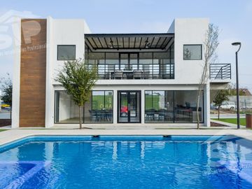 Casa en Venta Las Puentes -  San Nicolas de los Garza