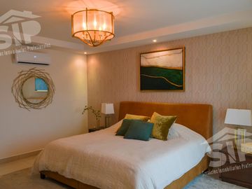 Casa en Venta Las Puentes -  San Nicolas de los Garza