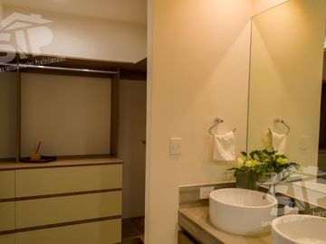 Casa en Venta Las Puentes -  San Nicolas de los Garza