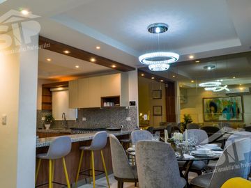 Casa en Venta Las Puentes -  San Nicolas de los Garza